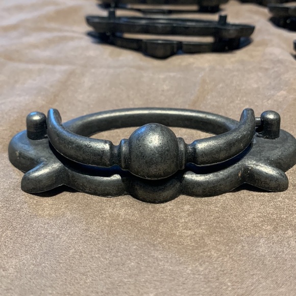 VINTAGE RUSTIC DRESSER PULLS LOT OF 7 - Picture 10 of 10